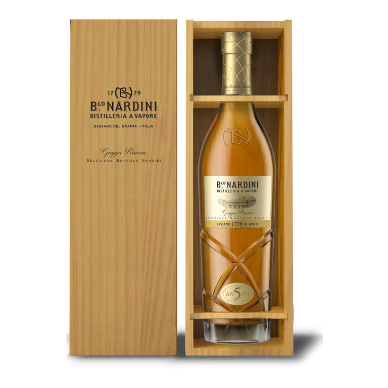 GRAPPA NARDINI RISERVA 5 ANNI - 70CL (1 pz) SELEZIONE ASTUCCIO IN LEGNO